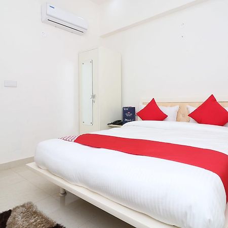 Oyo 13406 Hotel Golden Leaf بريلي المظهر الخارجي الصورة