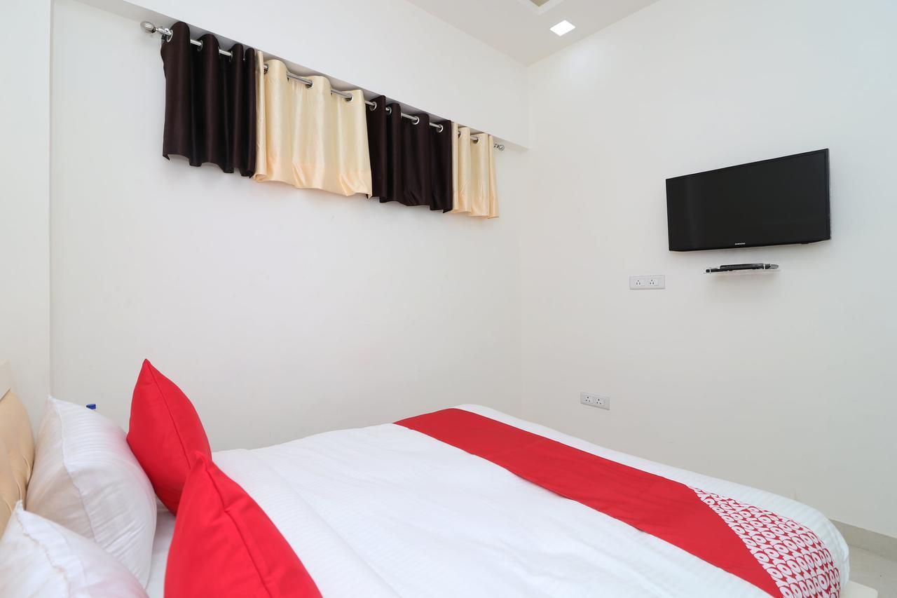 Oyo 13406 Hotel Golden Leaf بريلي المظهر الخارجي الصورة