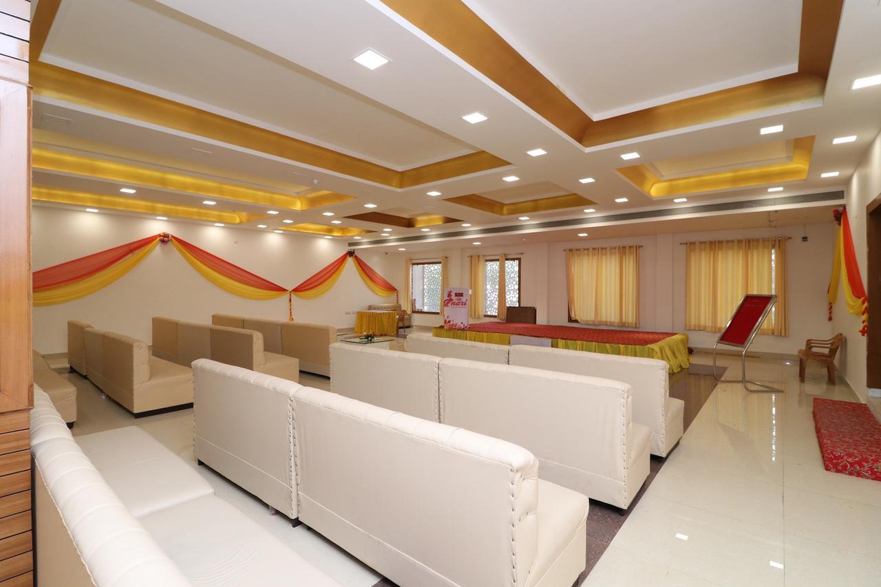 Oyo 13406 Hotel Golden Leaf بريلي المظهر الخارجي الصورة